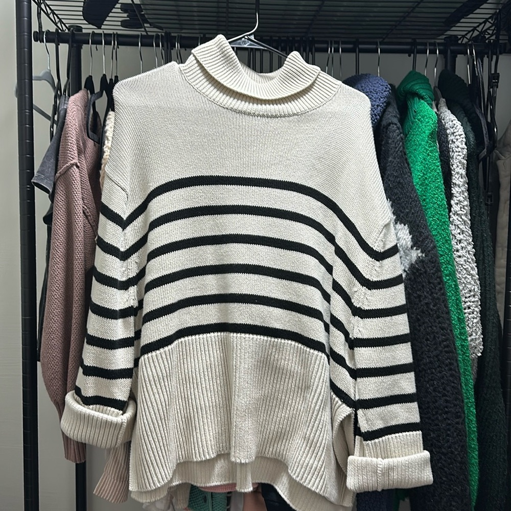 Gap Sweater